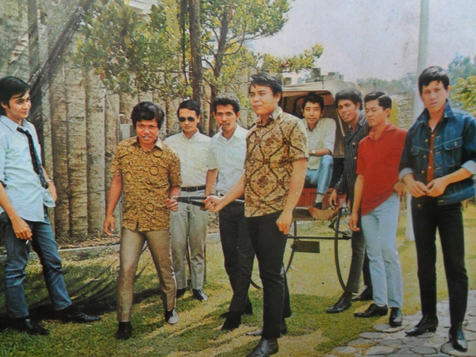 BIOGRAFI MUSIK & FILM INDONESIA: EKA SAPTA