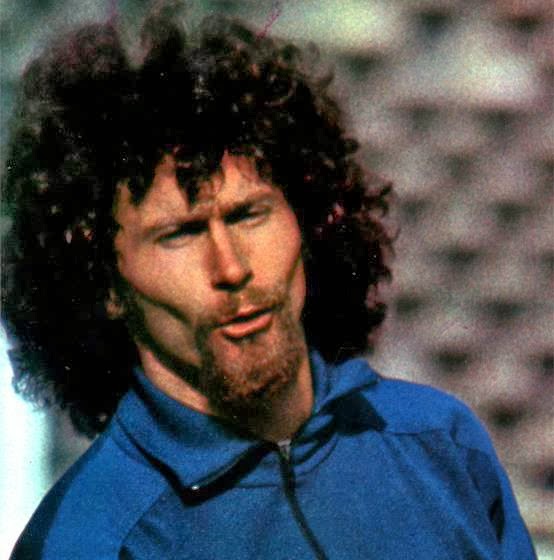 TWB22: Paul Breitner Farewell 1983 Bayern World XI