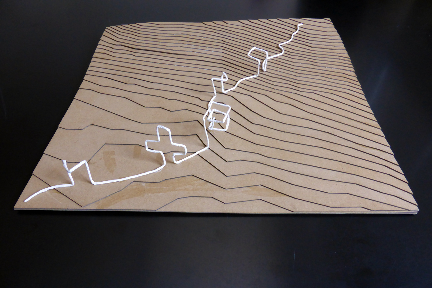 ΤΕΧΝΗ ΚΑΙ ΠΟΛΗ: ΑΠΟ-ΧΑΡΤΟΓΡΑΦΗΣΕΙΣ/ART AND THE CITY: UN-MAPPINGS