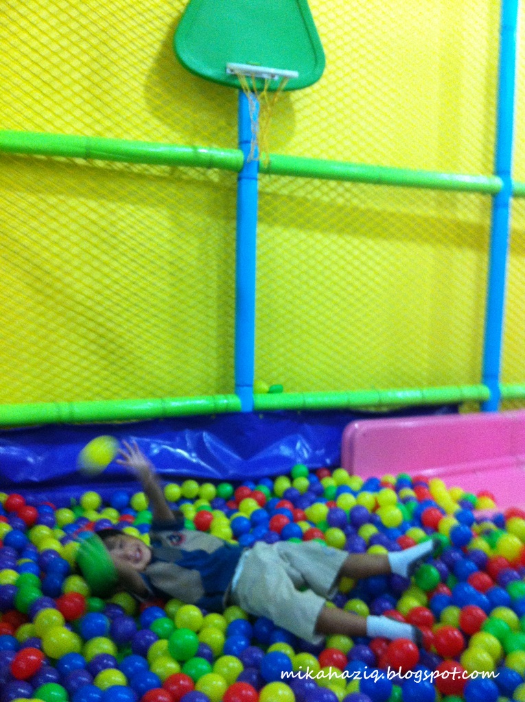 mikahaziq Indoor Playground Marina Bay Sands Singapore