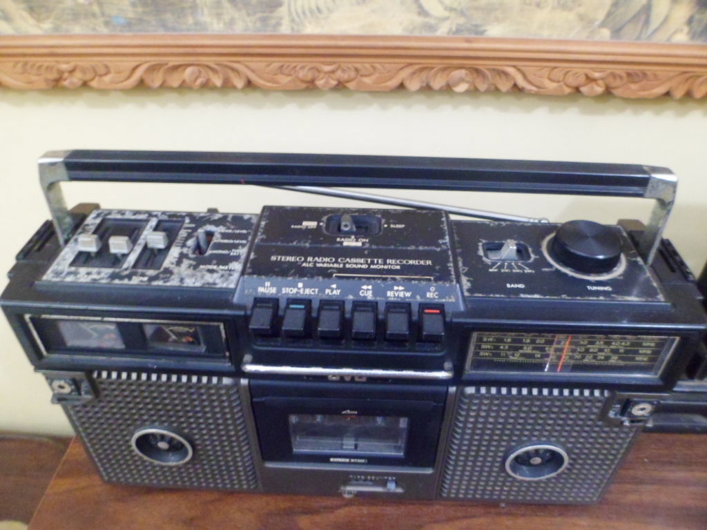 Antique Sanse Dan JVC STEREO RADIO CASSETTE RECORDER 4 BAND 6(SOLD OUT)