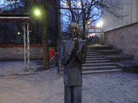 26 sztokholm posąg koło kościoła Klary