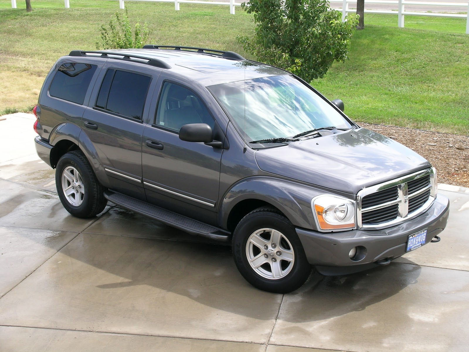 Streets Of Denver: 2004 Dodge Durango Limited