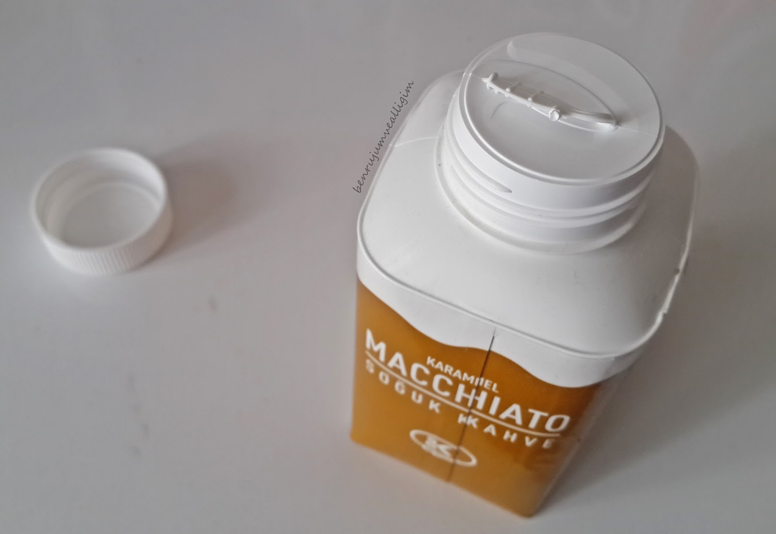 Ben, Rujum Ve Allığım Sek Karamel Macchiato Soğuk Kahve │ Abur Cubur