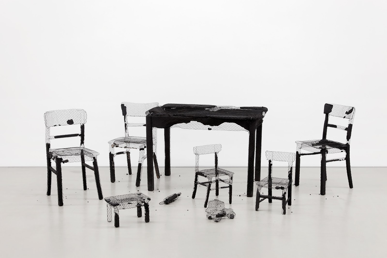 Daily Lazy Ayse Erkmen Mona Hatoum At Museum Der Bildenden