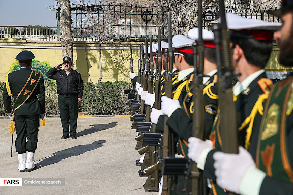 Intel on Iran: Assembly of Iran police at Tehran Railway Station
