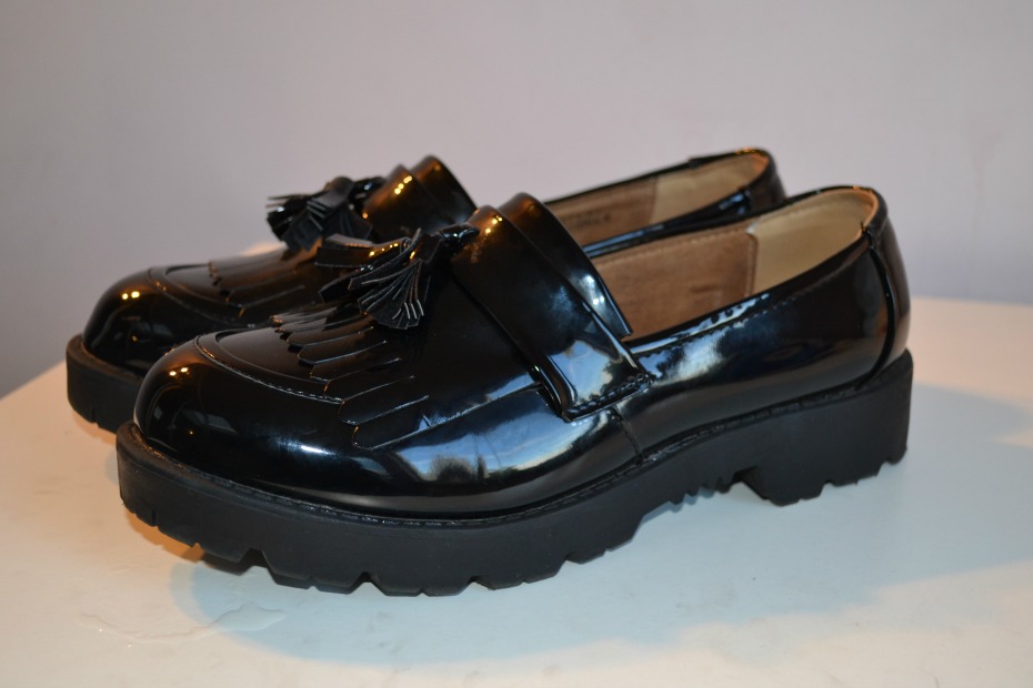 AUTHENTIC DUPLICATE.: New In: Chunky Loafers
