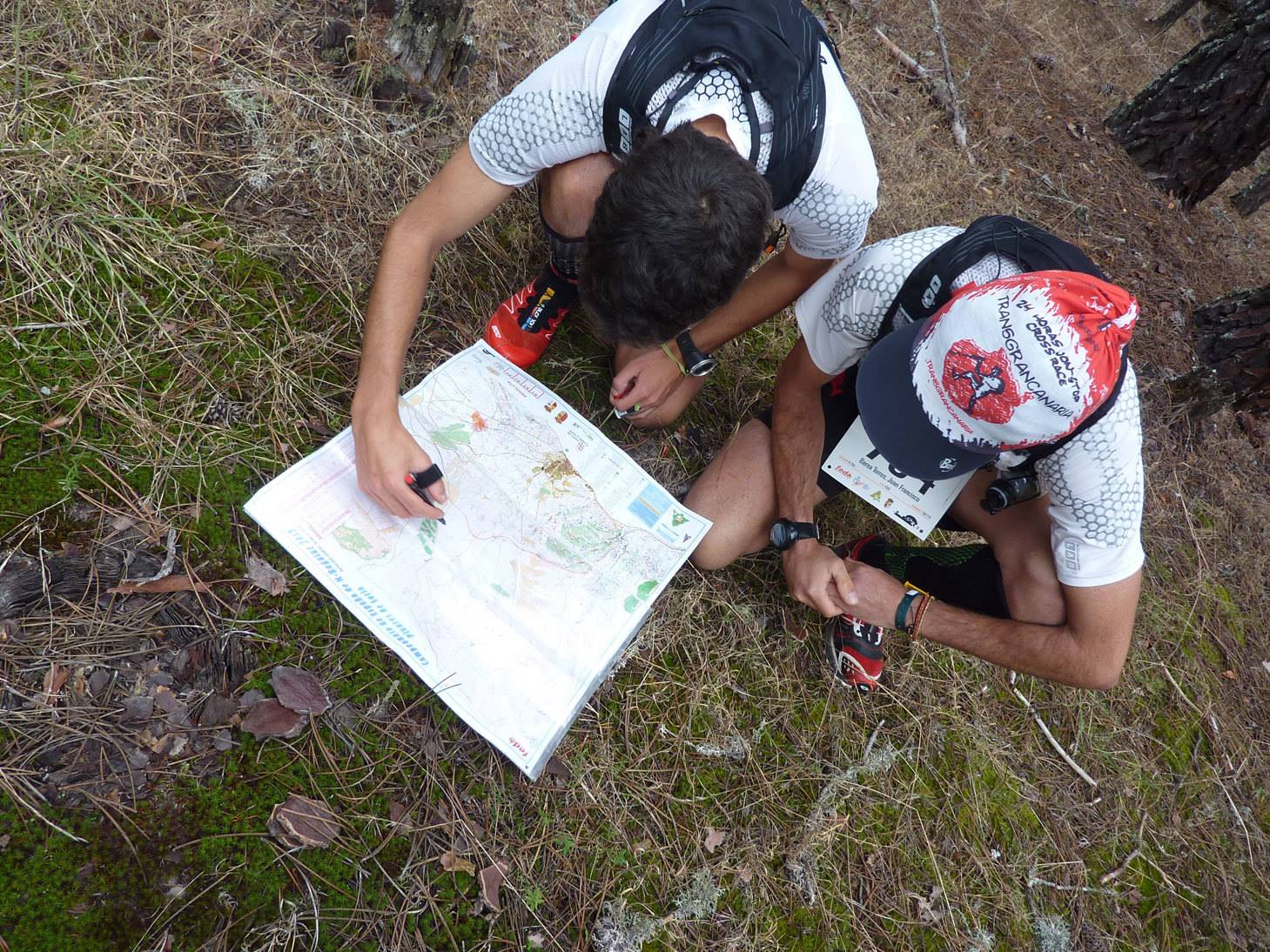 codo Pasto escena Blog de Trail: MATERIAL EN LAS CARRERAS DE ORIENTACIÓN