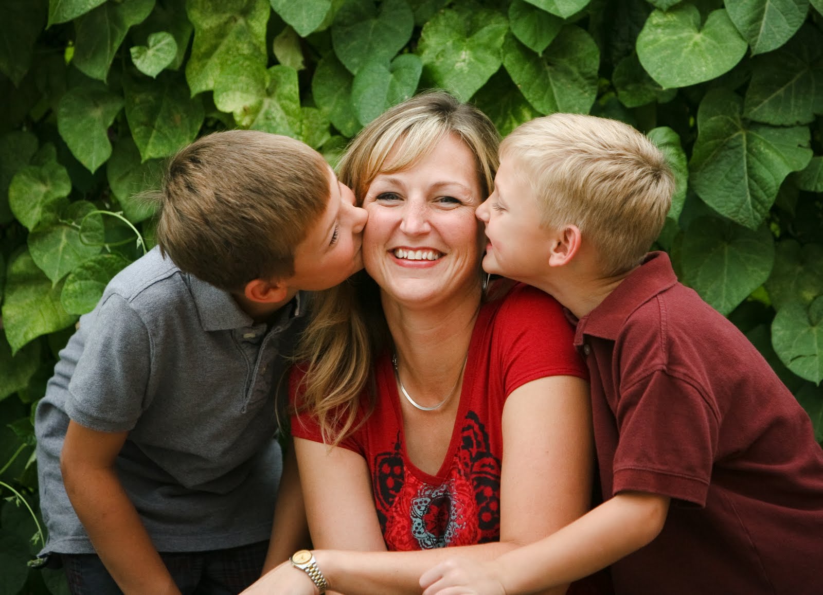 Mother Has Sons Body In Living Room