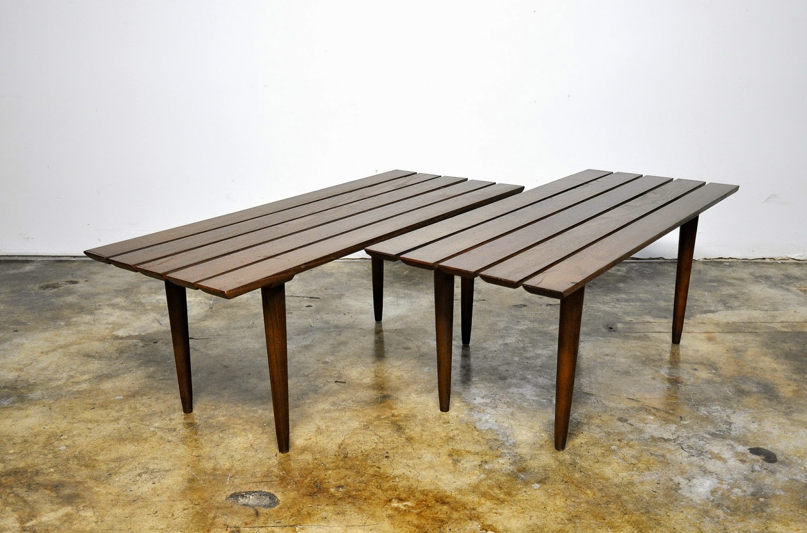 SELECT MODERN: Mid Century Modern Slat Bench (1600 x 1056 Pixel)