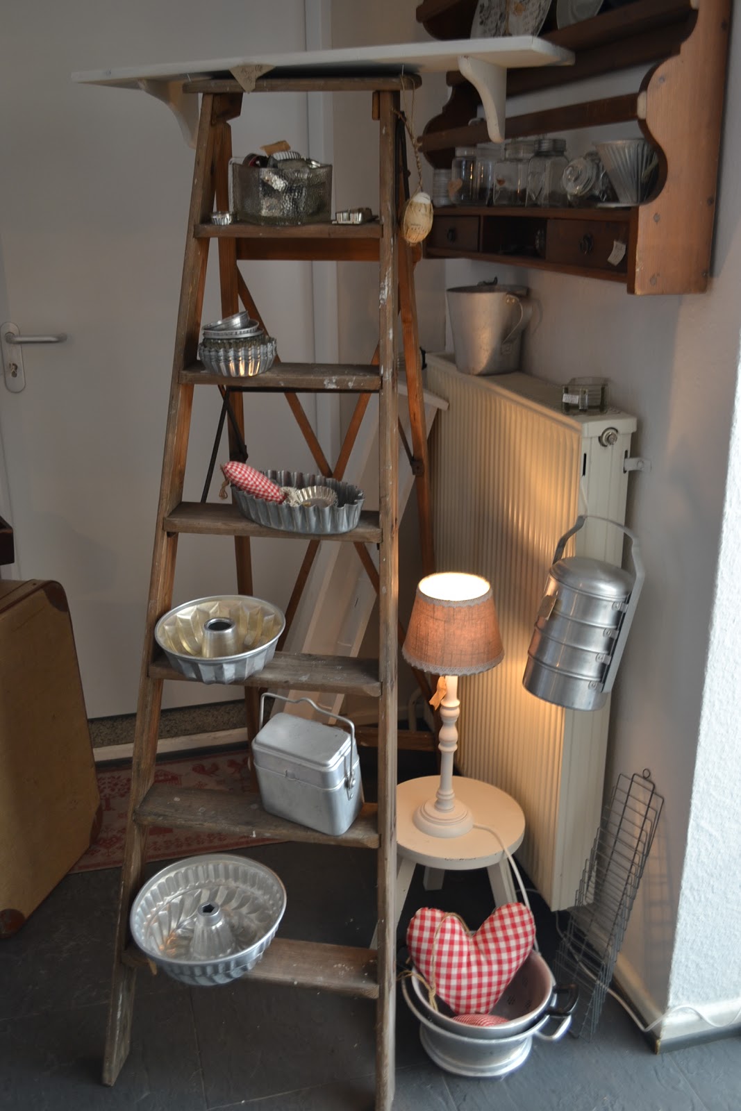 Nostalgie-im-Landhaus: Bilder aus dem Laden und dem Lager