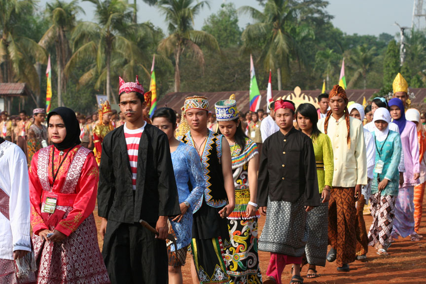 Arena Budaya dan Adat: PAKAIAN ADAT NUSANTARA