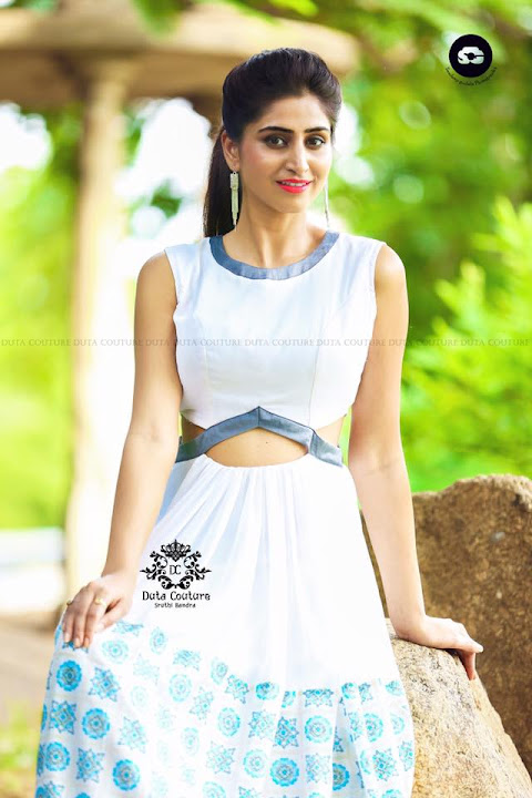 Varshini Sounderajan by Sandeep Gudala