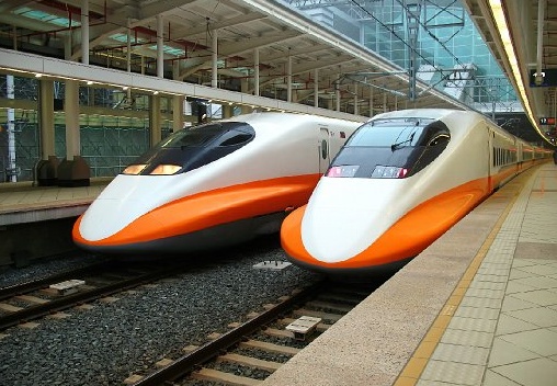 Kereta Api Tercepat