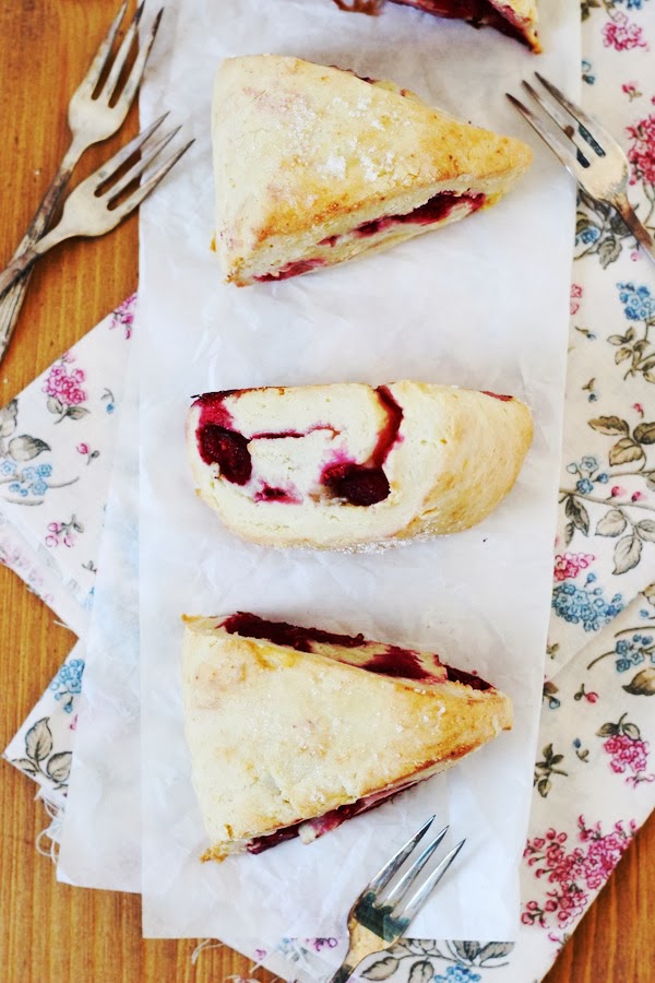 Tati Cupcake: Scones mit Joghurt &amp; Himbeeren.