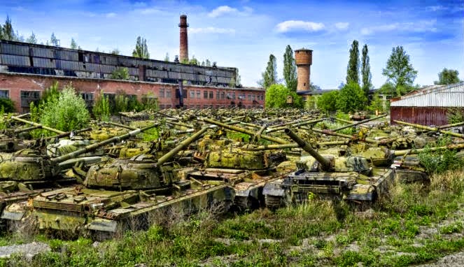 https://www.ramelhobbyshop.com/2022/03/kuburan-tank-yang-dirahasiakan-di-ukraina.html