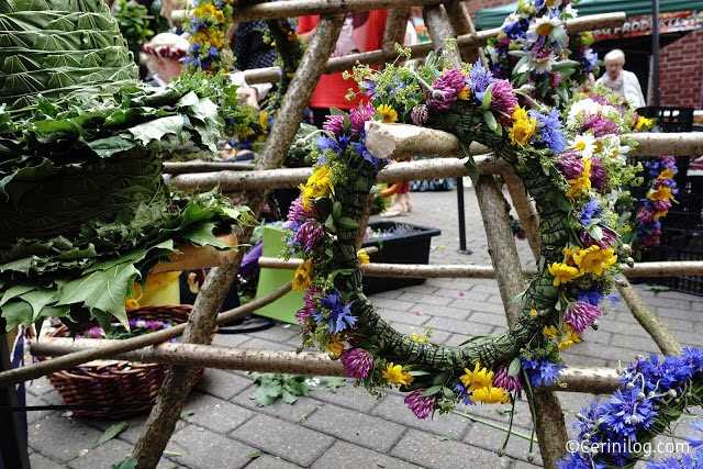 pienene 6月22日 花かんむりを編む日
