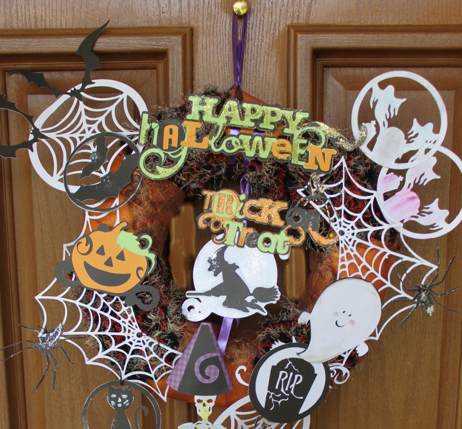 Di�s Crafty Flair Cricut OCTOBER MONTHLY CHALLENGE Halloween Home