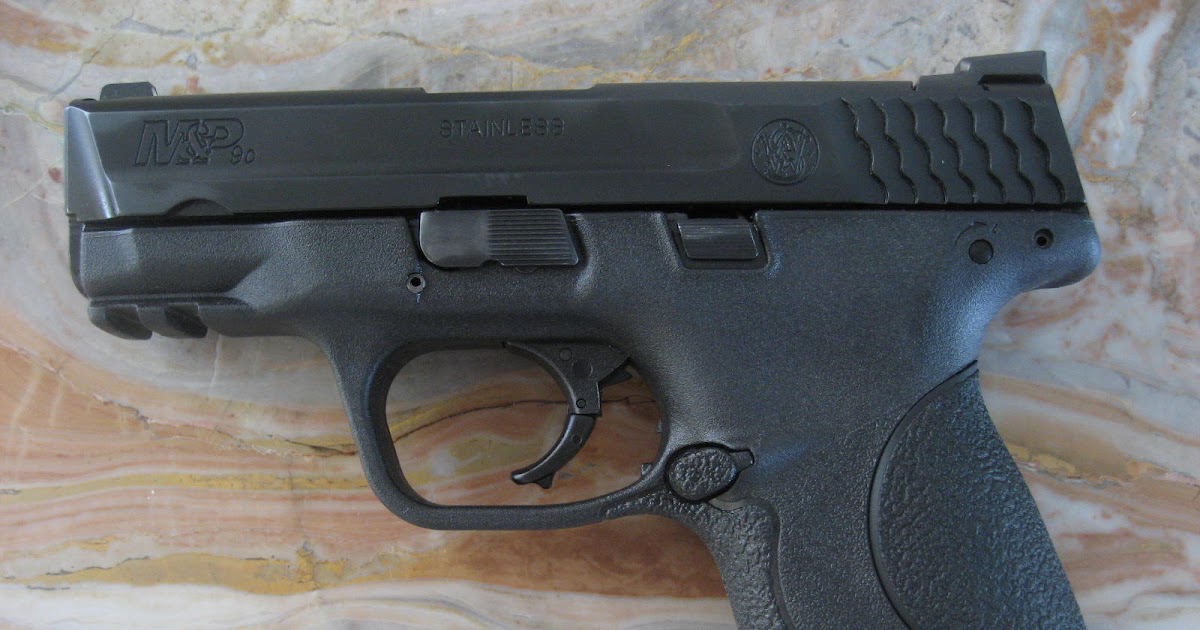Shangrila Towers: Guns: Get Down With The Thickness - S&W M&P9C review