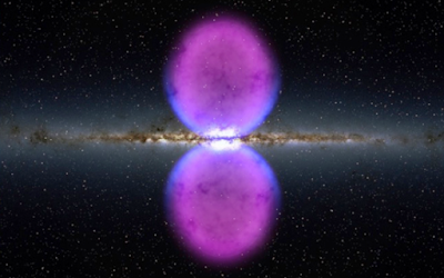 Γιγαντιαίες φυσαλίδες στο κέντρο του γαλαξία μας που φτάνουν τα 50.000 έτη φωτός, ανακαλύφθηκαν ως πηγή μυστηριώδους κοσμικής ακτίνας  