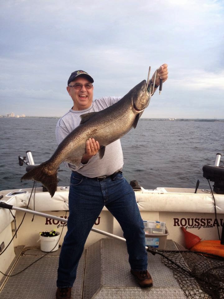 guide Lac Ontario saumon chinook . coho et truite steelhead