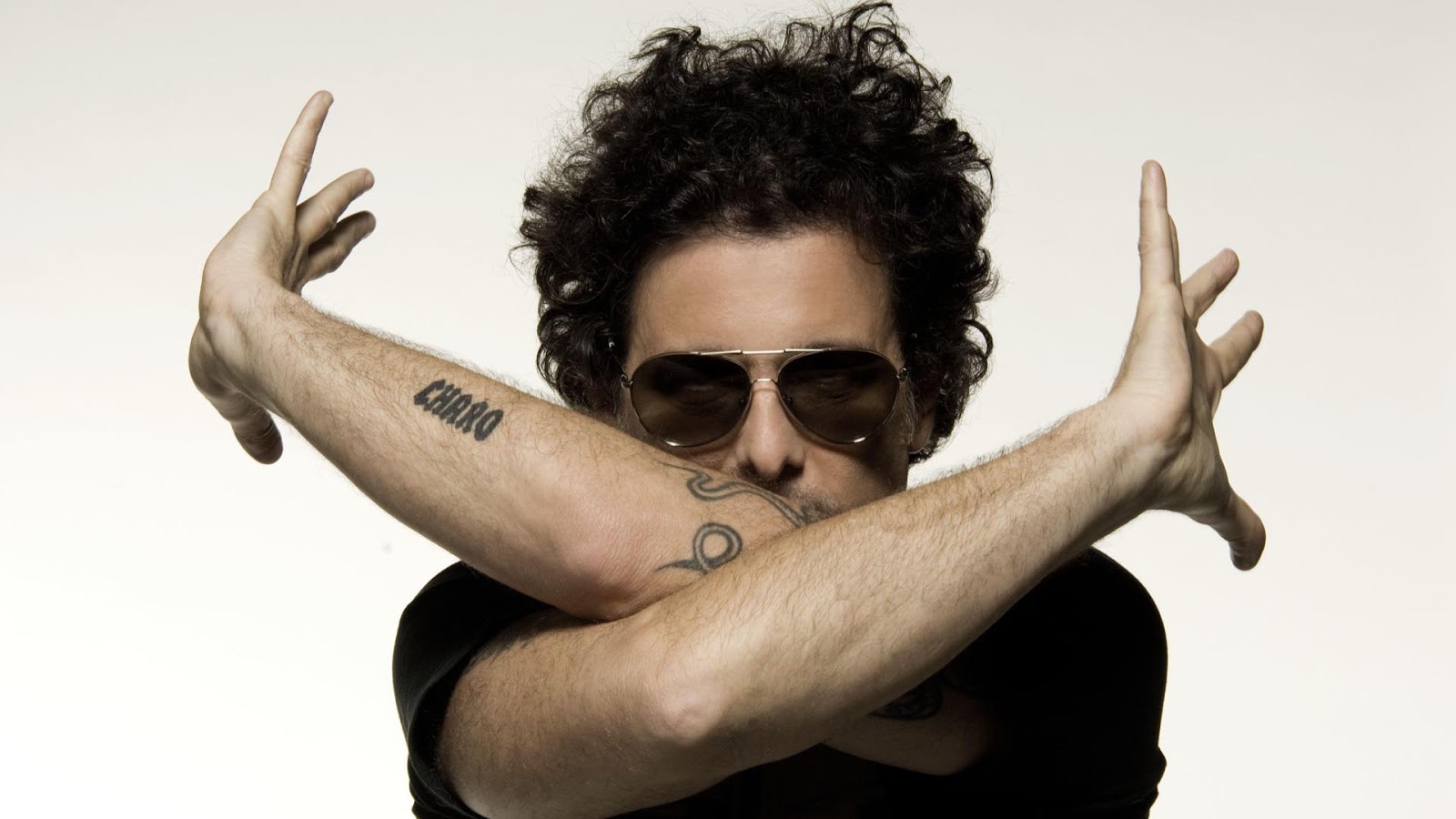 Cuando el arte ataque TOP 5 Canciones de Andrés Calamaro 🎹 Cuando el arte ataque TOP 5 Canciones de Andrés Calamaro 🎹