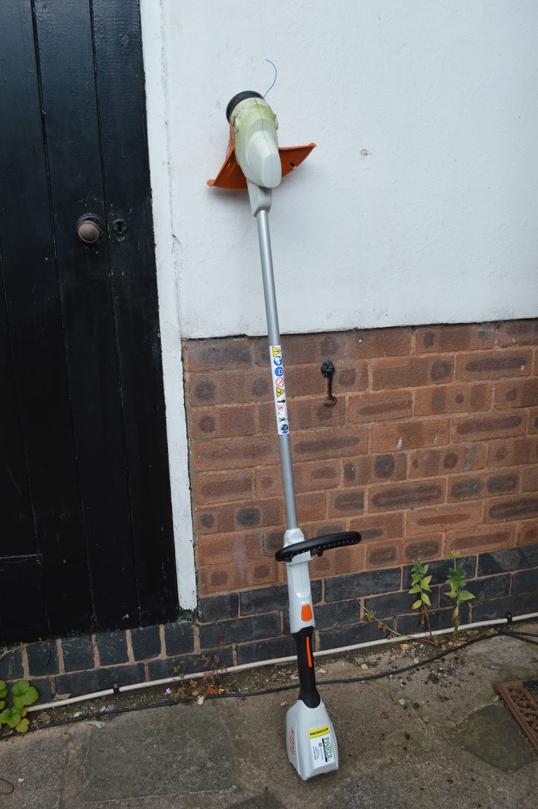 Product Review Stihl Compact Cordless Grass Trimmer FSA 56