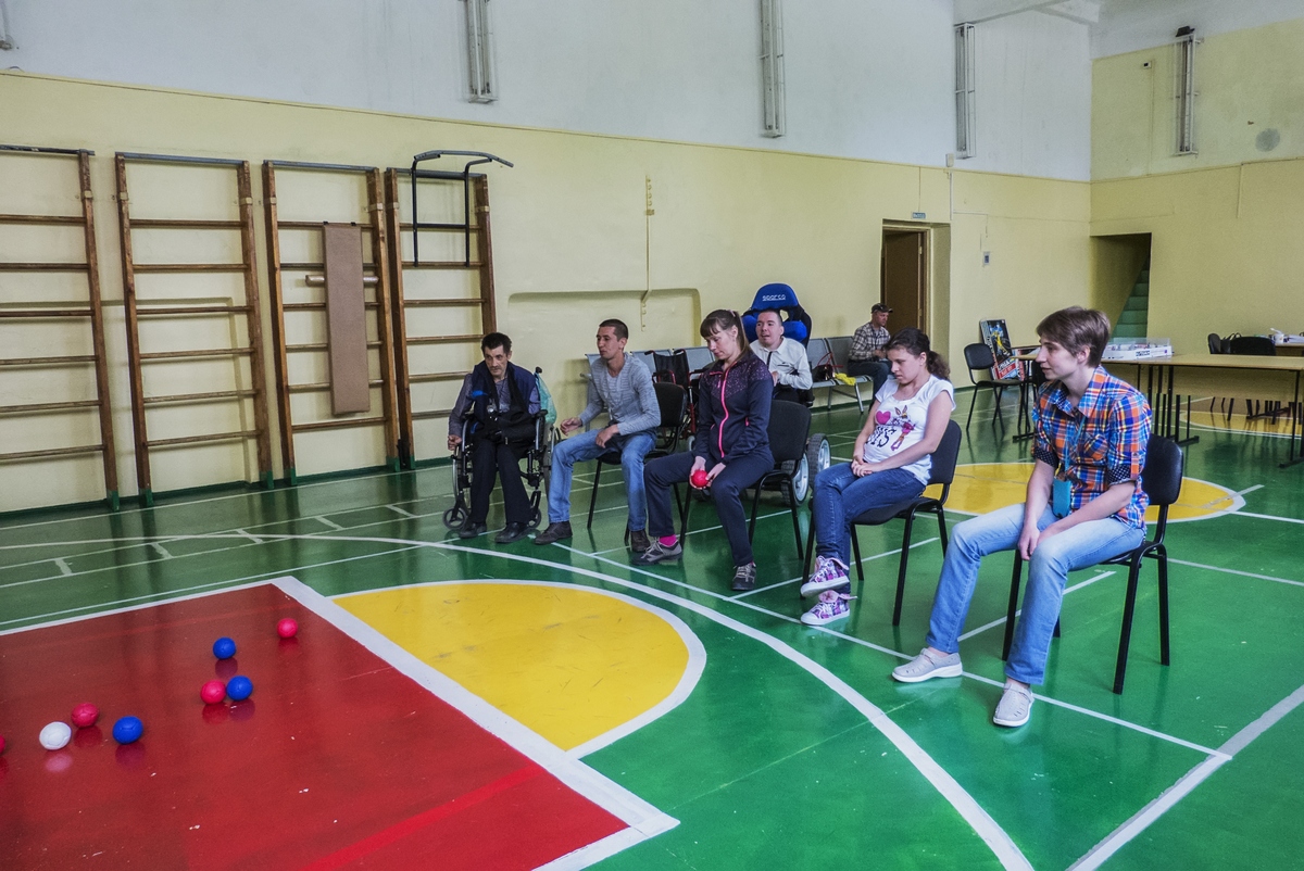 Спортивный большой камень