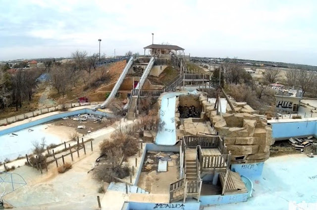 Gumamit Ang Lalaking Ito Ng Drone Para Makita Ang Kabuuan Ng 'Water Wonderland' Ngunit Hindi Niya Inasahan Ang Kanyang Nakakakilabot Na Natuklasan! Gumamit Ang Lalaking Ito Ng Drone Para Makita Ang Kabuuan Ng 'Water Wonderland' Ngunit Hindi Niya Inasahan Ang Kanyang Nakakakilabot Na Natuklasan!
