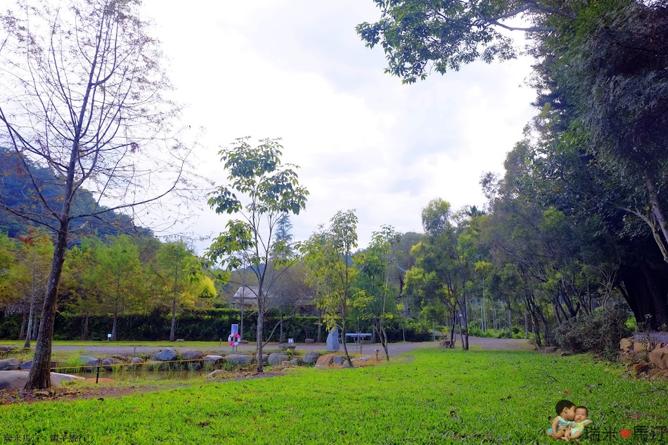 日月松林露營區