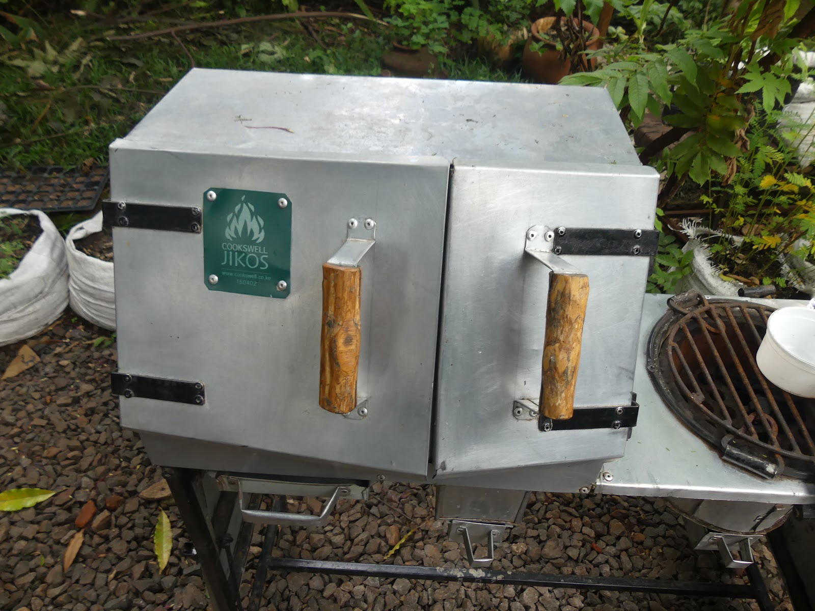 Cookswell Energy Saving Jikos and Charcoal Ovens Use your oven as a