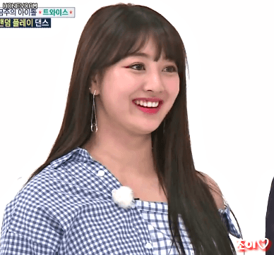 [주간아이돌] 오늘자 트와이스 움짤 Part.2 개인(나연,다현,지효,채영).gif | 인스티즈