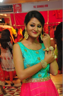 Fashion Model Nilofer Latest Picture Gallery  0028