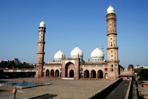 Masjid Taj-UI, India 