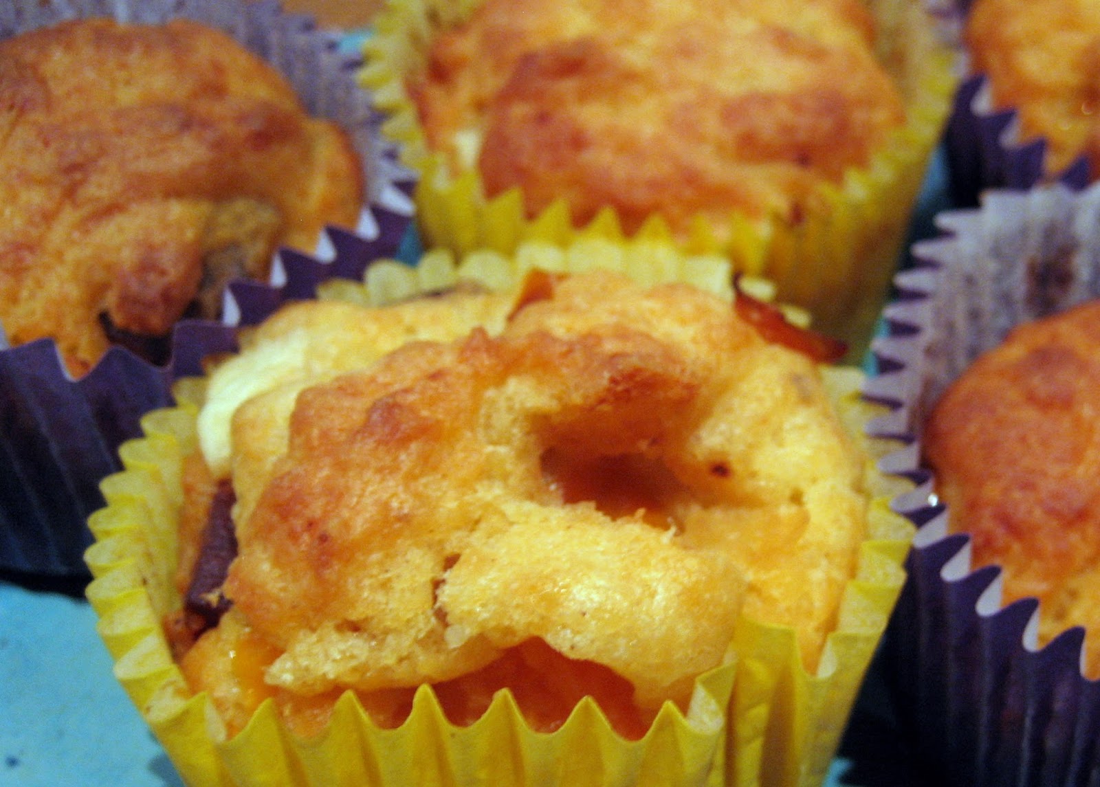 PEBBLE SOUP Cheddar & Chorizo Muffin Made Easy with Judge Mixer