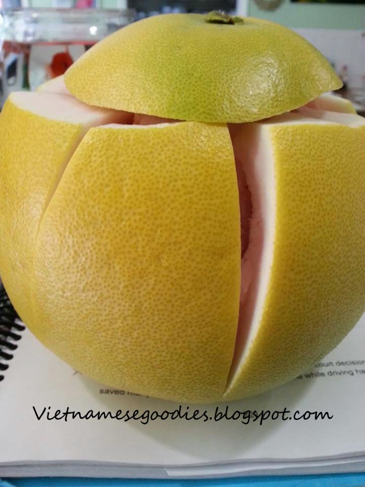 A Taste of Vietnamese Cuisine Vietnamese Pomelo Salad with Shrimp and