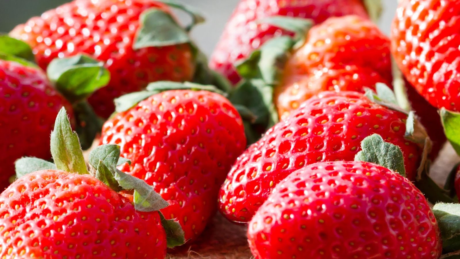 Calories in Strawberries
