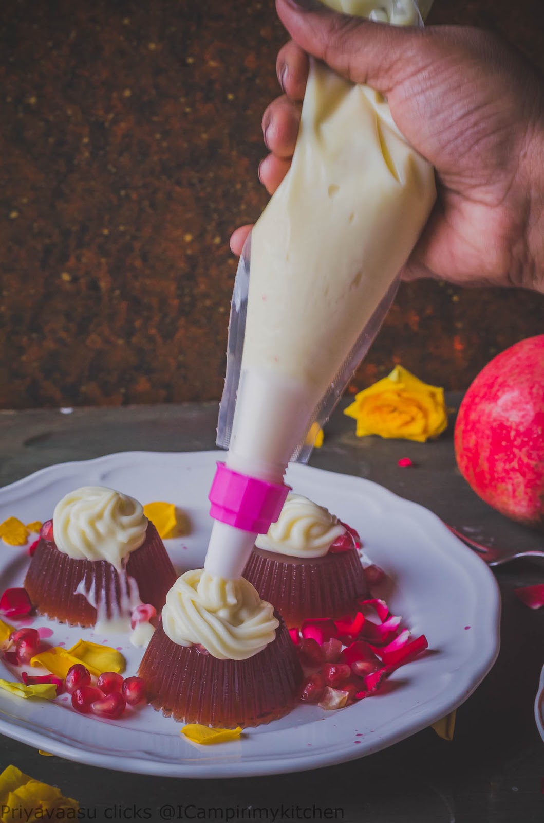 Jelleye Anar/Pomegranate Jelly with white chocolate ganache, No Gelatin