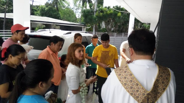 Very Luxe Taste! Best Accent on Vina Morales Modern White House. Very Luxe Taste! Best Accent on Vina Morales Modern White House.