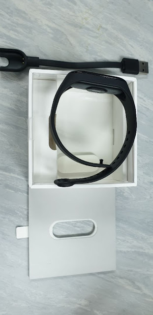 Review, đánh giá đồng hồ thông minh Xiaomi Mi Band 3 Review, đánh giá đồng hồ thông minh Xiaomi Mi Band 3