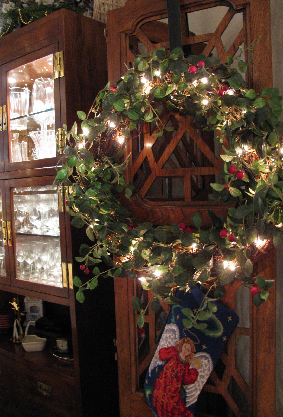 MAY DAYS: Christmas Living Room and Tree