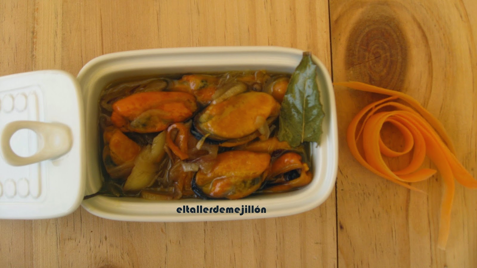 El taller de mejillón MEJILLONES EN ESCABECHE CON ZANAHORIA Y CEBOLLA