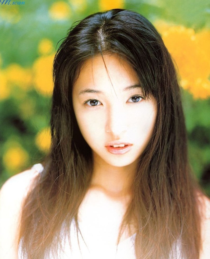 Haruka Suenaga (lahir di Fujisawa, Prefektur Kanagawa, Jepang, 22 Juli 1986...