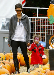 Halle Berry and daughter Nahla in the pumpkin patch!