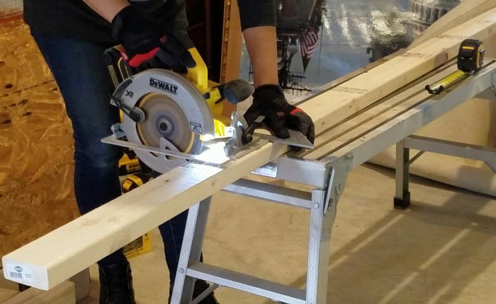 Cutting 2 x 4s with DeWalt circular saw