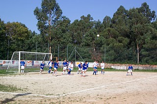 Deportes en Barro: Fútbol veteranos: A Rula, Barro CF e Terras de Curro.