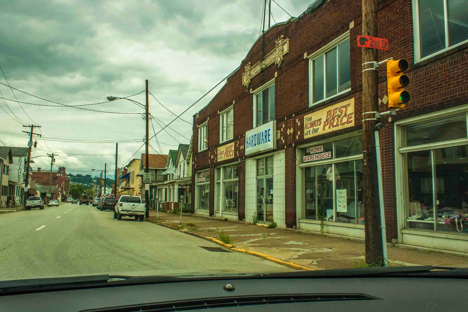 Ladee's Travels Charleroi, PA Drive through Town