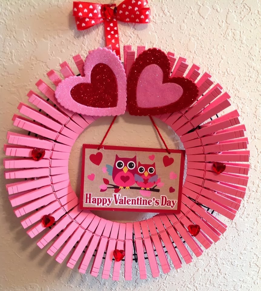 Nayeli's Crafts The Creative Spot DIY Valentines Clothespin Wreath