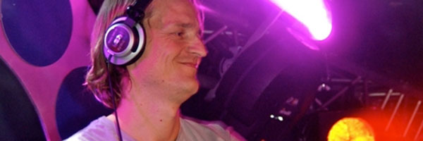 Michel de Hey - Hey Muzik 082 - 05-30-2011 