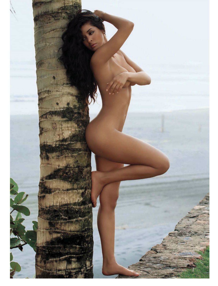 Mendez nude eleonora Camila Mendes. 